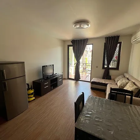 Gradina Sunny Bay * צ'רנומורץ